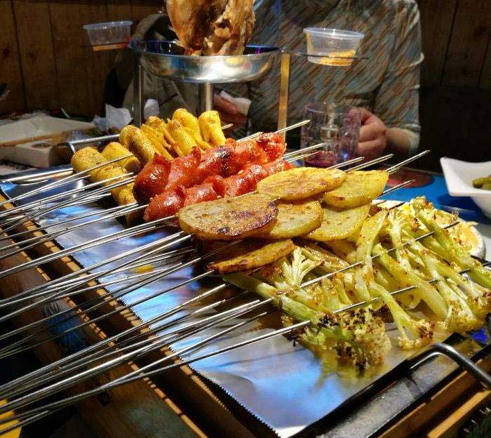 石屏音乐烧烤吧
